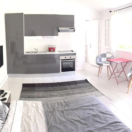 Studio Charmant Au Coeur De Boucan Canot 30 M² Avec Jardin Prive Saint-Paul Kültér fotó