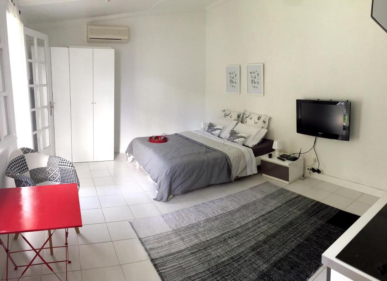 Studio Charmant Au Coeur De Boucan Canot 30 M² Avec Jardin Prive Saint-Paul Kültér fotó